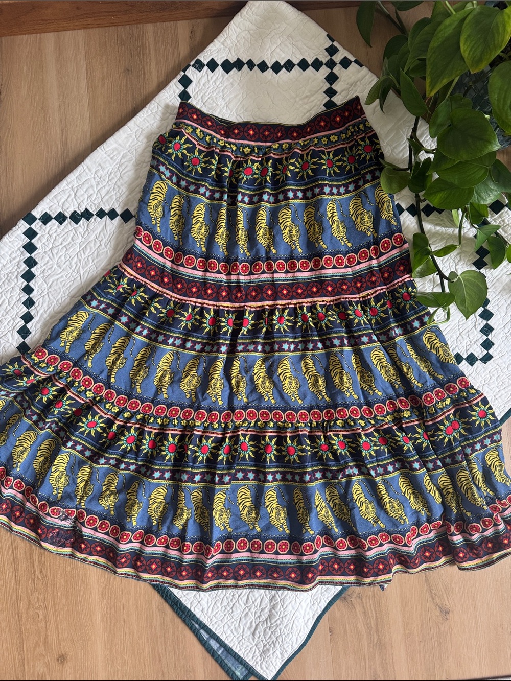 Boden Boho Tiered tiger print Maxi Skirt- size 8